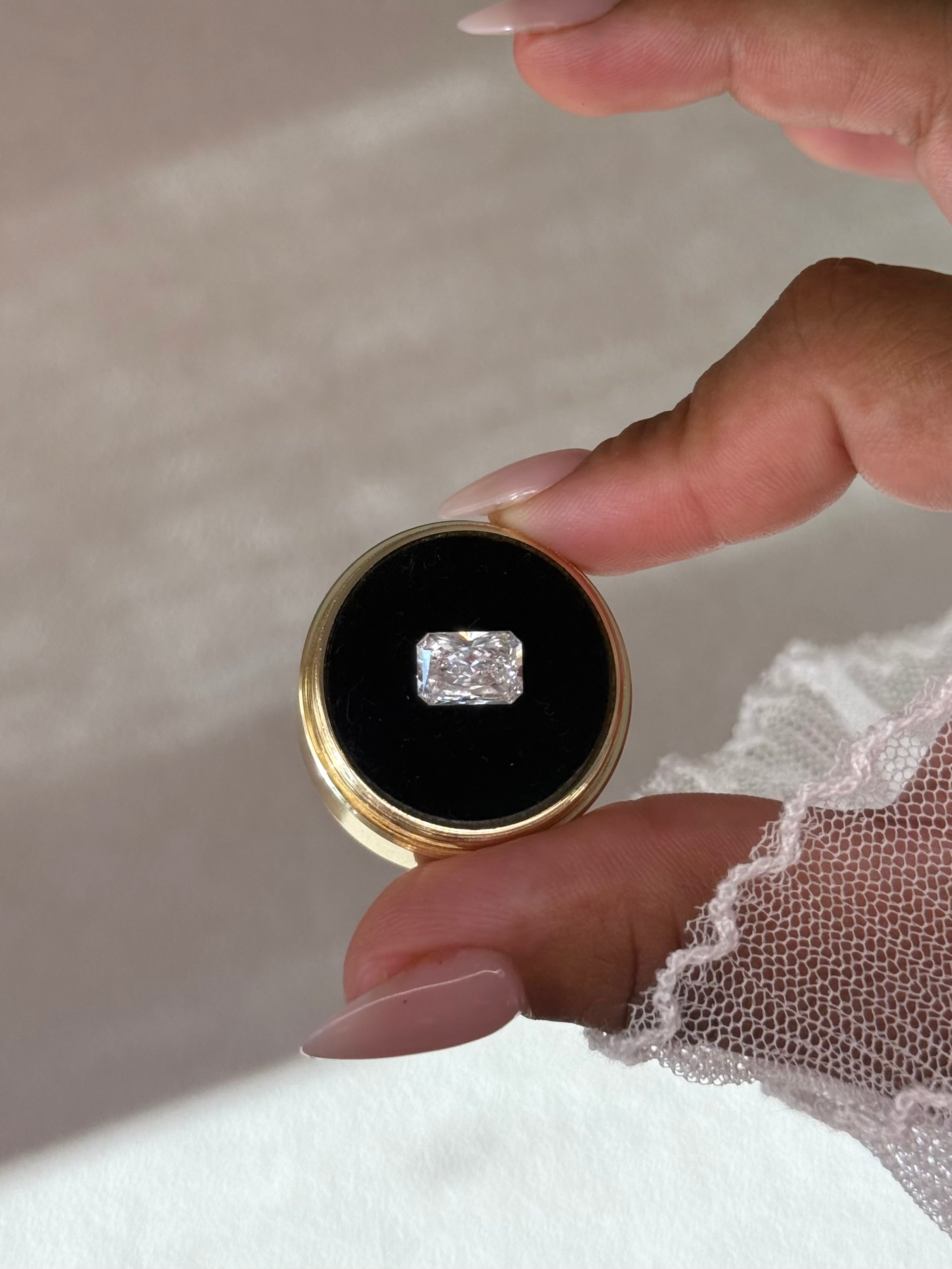 Loose Lab Diamond: 2.08CT Radiant-Cut Diamond with IGI Report