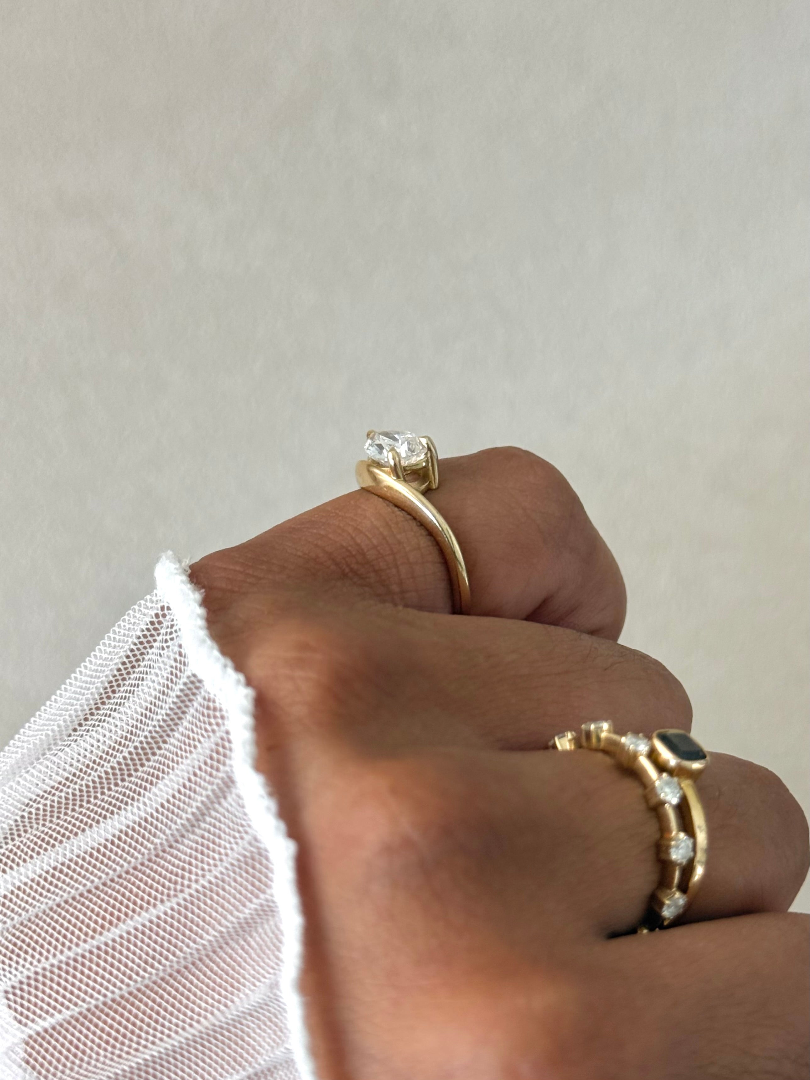 The Cove: 1CT Pear-Cut Lab Diamond Wavy Ring