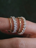 The Gwen: Petite Diamond Bar Band