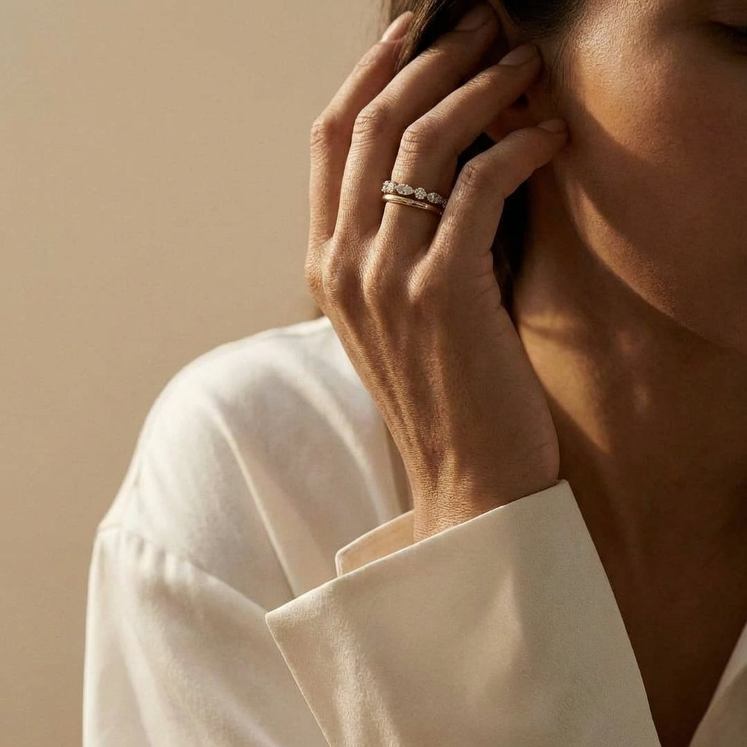 The Sera: Marquise and Round Lab Diamond Band