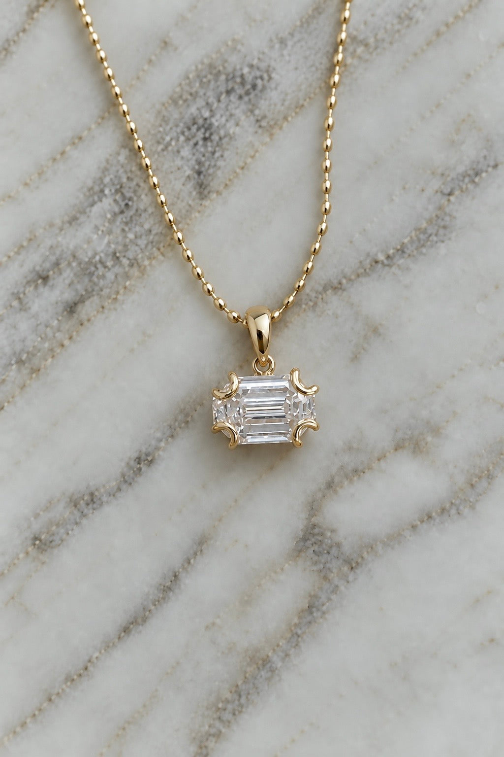The Femme Pendant