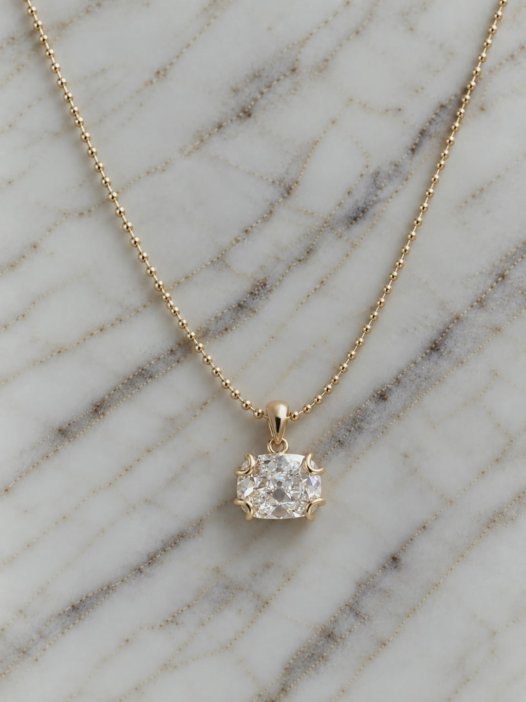 The Femme Pendant