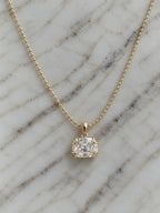 The Femme Pendant