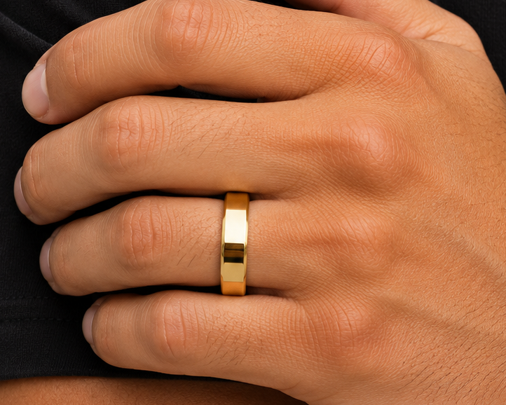 Men’s Comfort Fit Band: Beveled Edge, 14k Gold