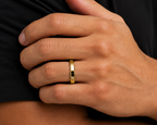 Men’s Comfort Fit Band: Beveled Edge, 14k Gold