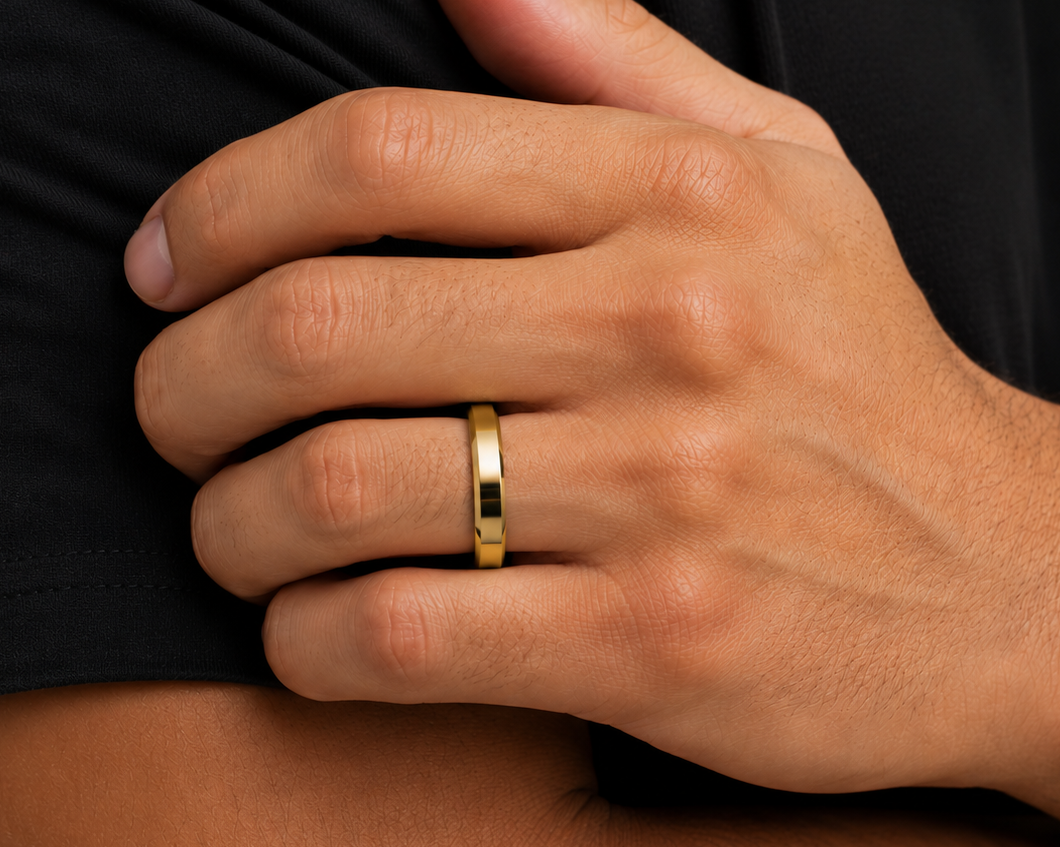 Men’s Comfort Fit Band: Beveled Edge, 14k Gold